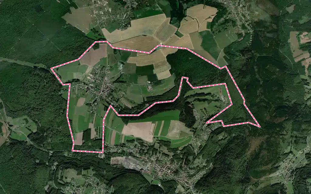 Vue satellite de Voyer avec ses contours administratifs