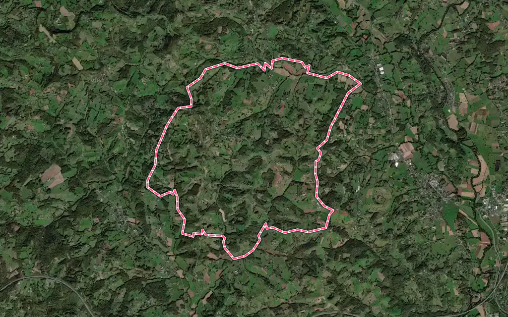 Vue satellite de Yssandon avec ses contours administratifs